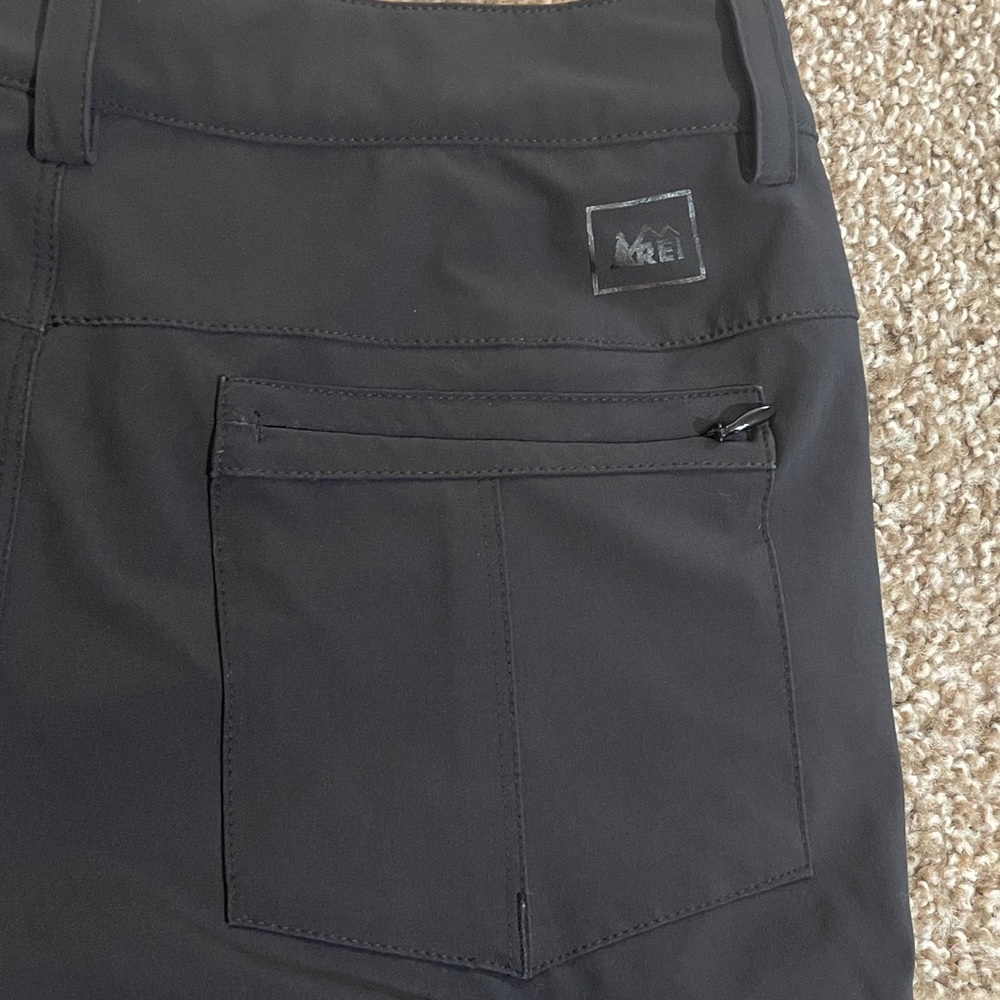 REI Sahara Women's Charcoal Cropped Hiking Pants 🌟 - Picture 9 of 11
